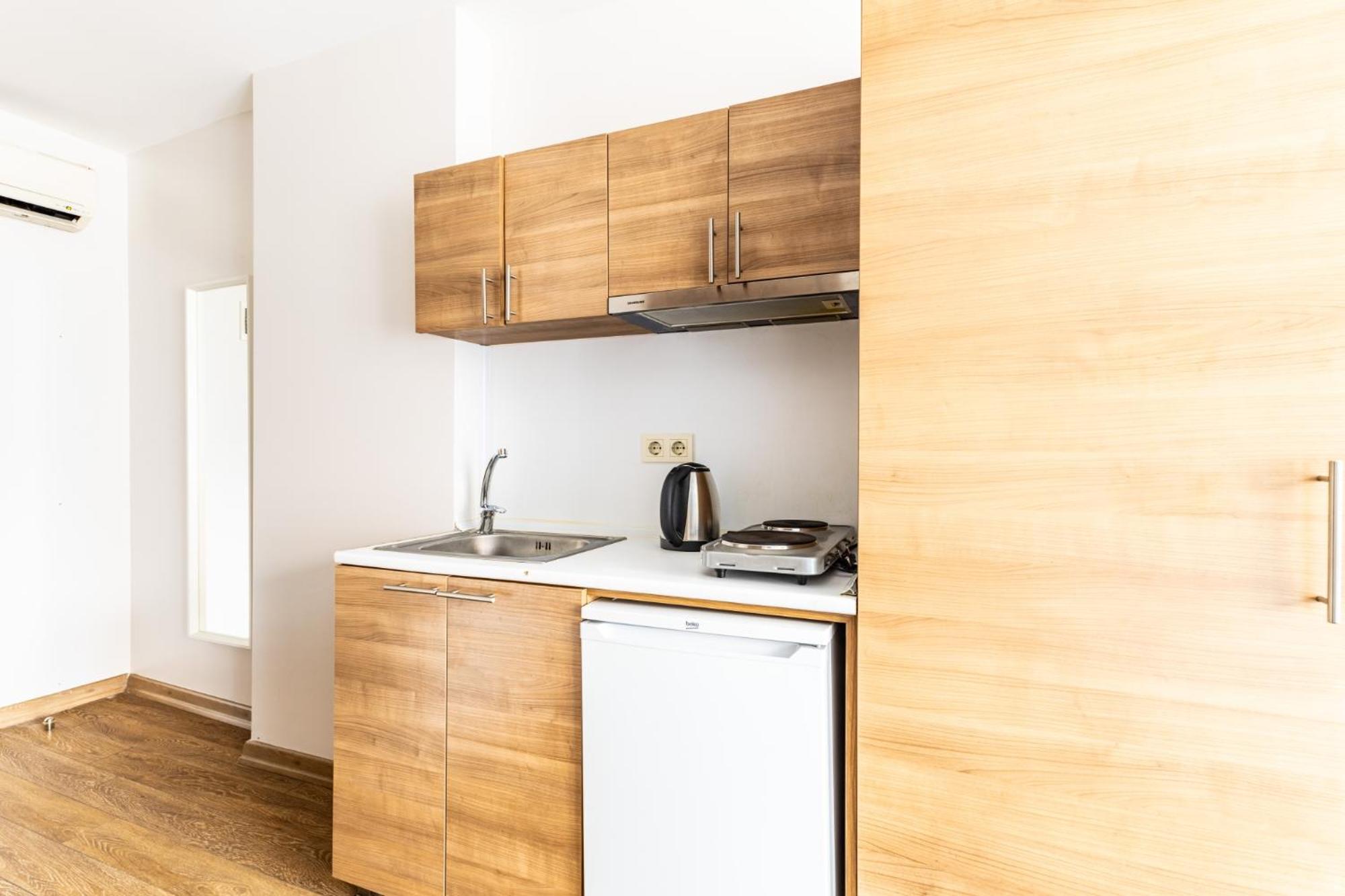 Convenient Flat 10 Min To Taksim And Citys Mall * Istambul