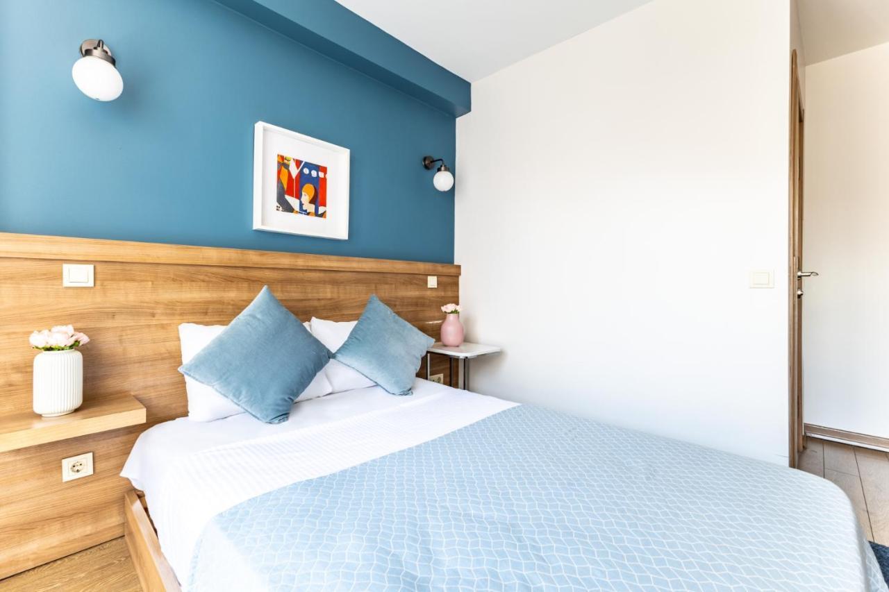 Convenient Flat 10 Min To Taksim And Citys Mall * Istanboel